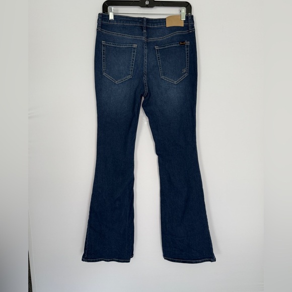 Seven7 Dark Denim Flare Jeans - Size 6 - Picture 7 of 10